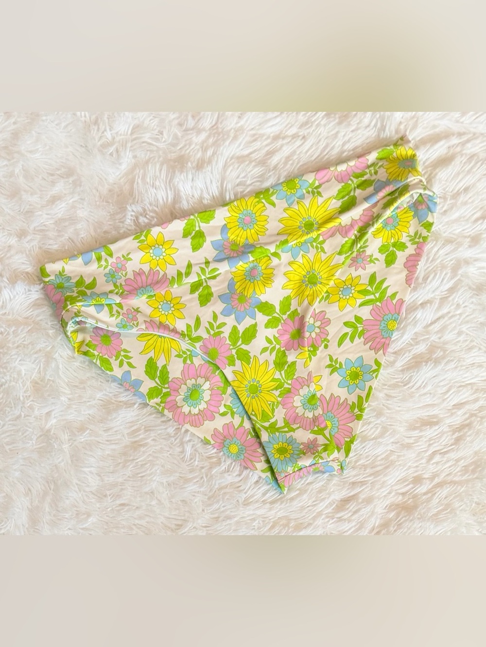 Frankies Bikinis Ziggy Skimpy Bikini Bottom - Secret Garden Floral Size Large